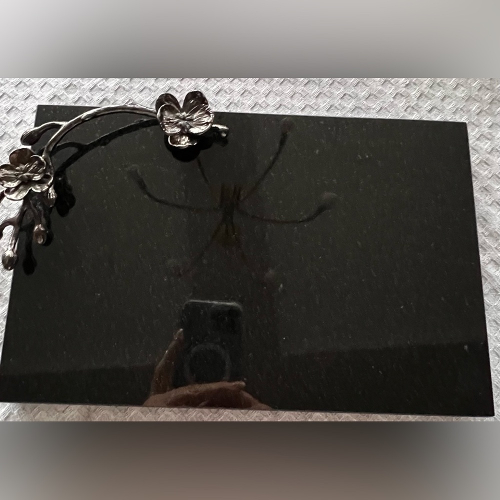 Brand NWOT Michael Aram Small Cheese Board in the beautiful Black Orchid Design